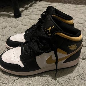 Jordan AJ 1 Mid